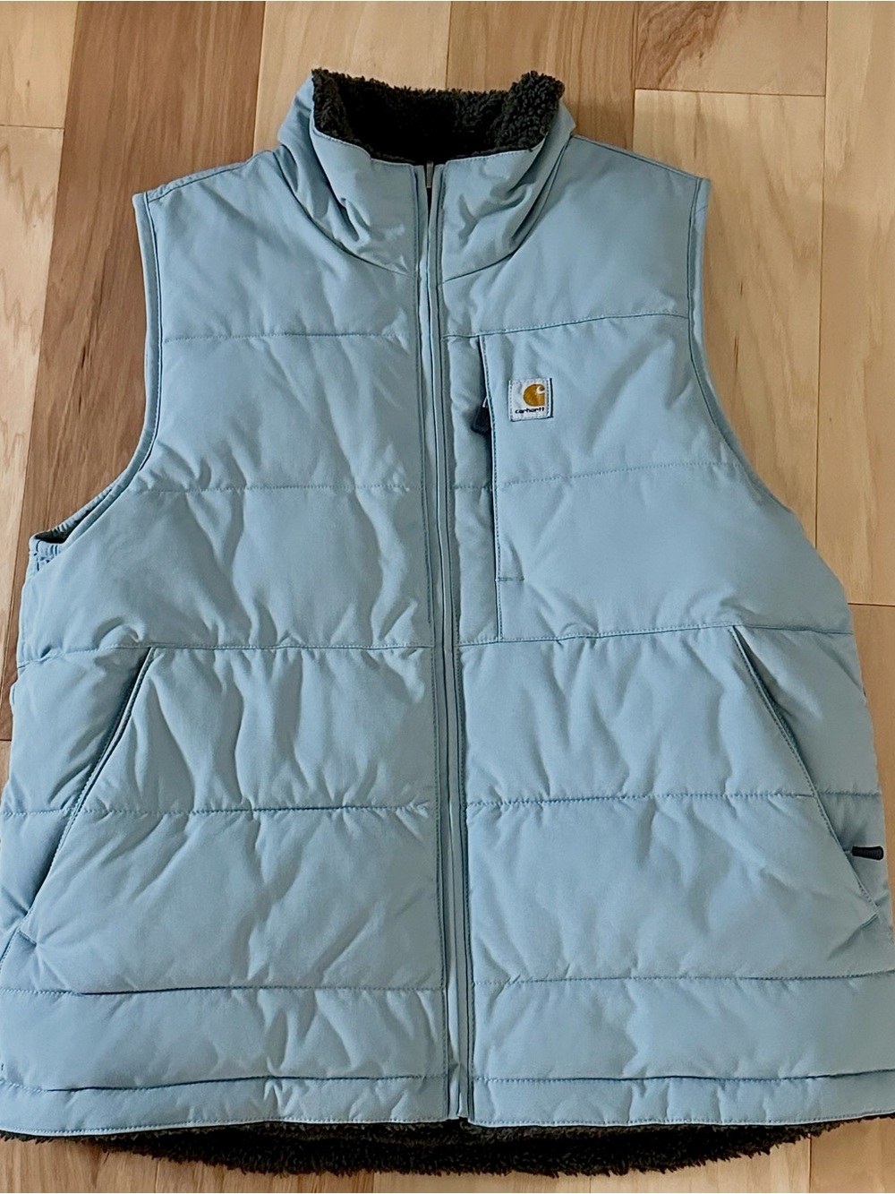 Carhartt Montana Puffer Vest in light blue, size S